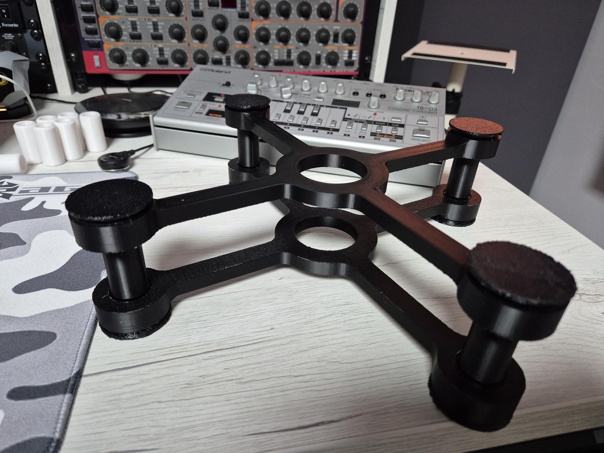 Isolation Stand